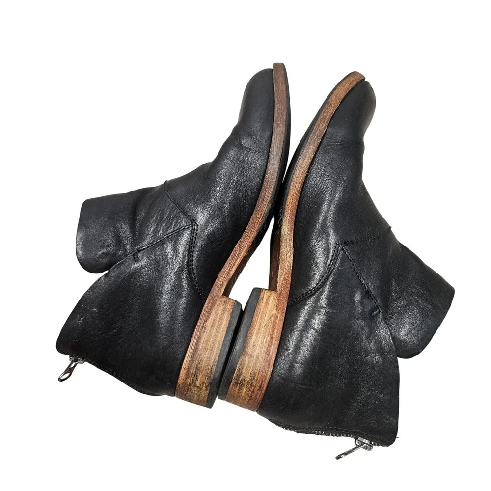Kork-Ease Ankle Boots Womens 7.5 Black Leather Back Zip Cutout Block Heel Bootie